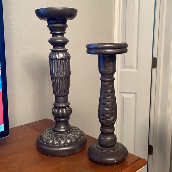 Set of 2 Pillar Candle Holders Hand Carved 15” & 12” Height Great Condition - Picture 12 of 13